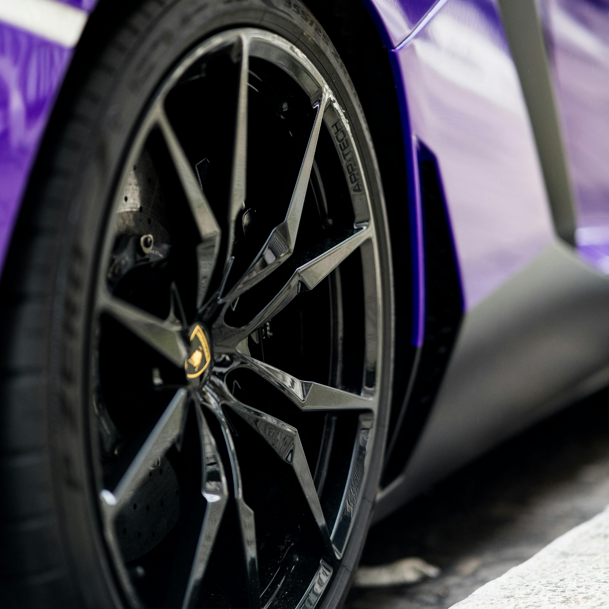 Vinyl Wrap Wholesale: 8 Factors That Determine Your Best Supplier | HIGHCOOL