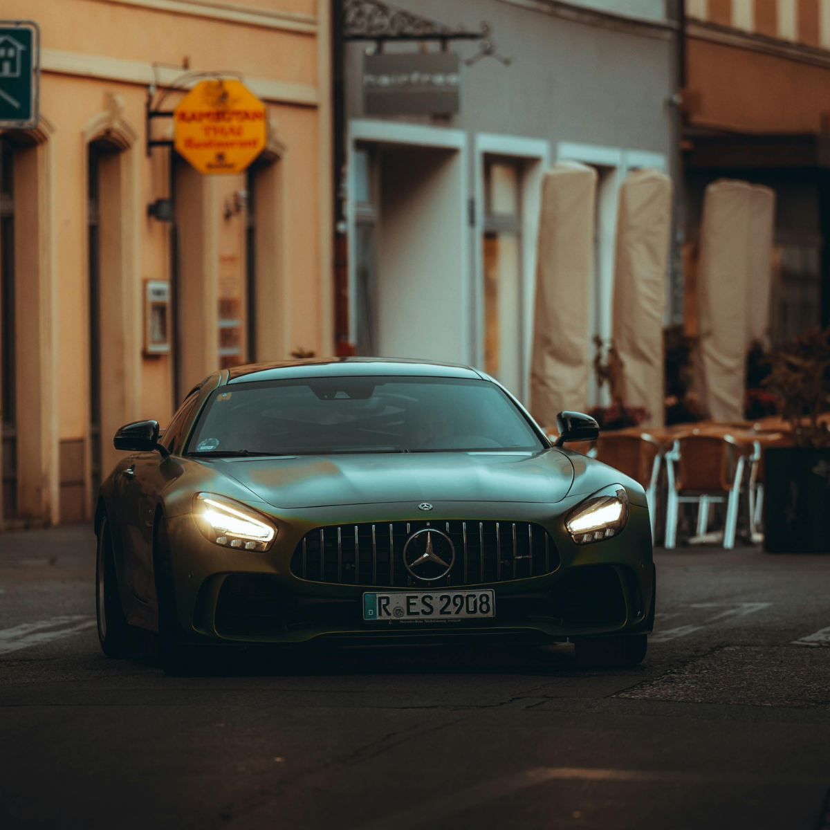How to Clean and Maintain Vinyl Wrap: The Professional Vinyl Wrap Care Guide | HIGHCOOL