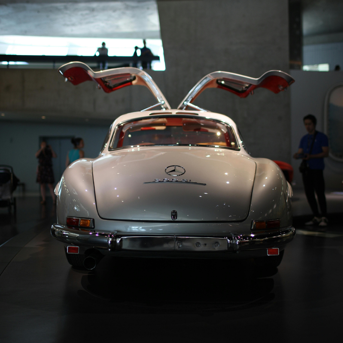 Corvette C8 Rear Glass Tint: 3 Heat Gun Techniques for Shrinking 20% Film
