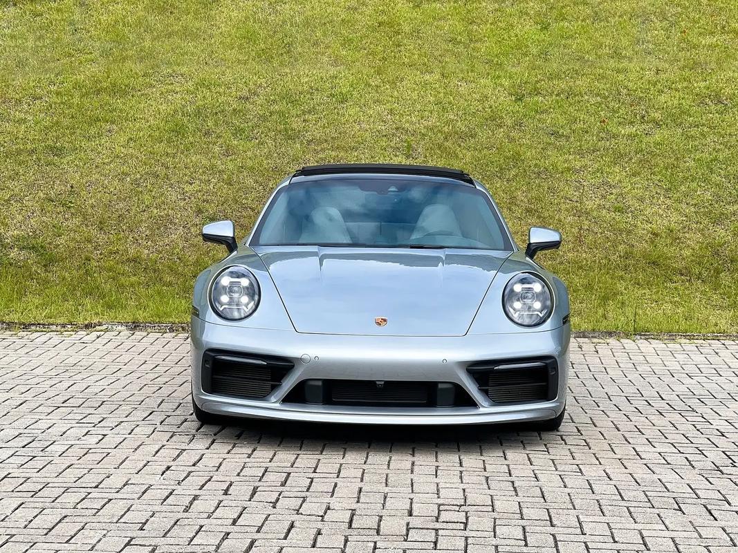 OEM GT Silver Vinyl Wrap