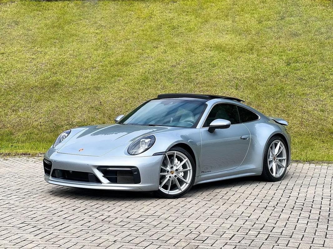 OEM GT Silver Vinyl Wrap