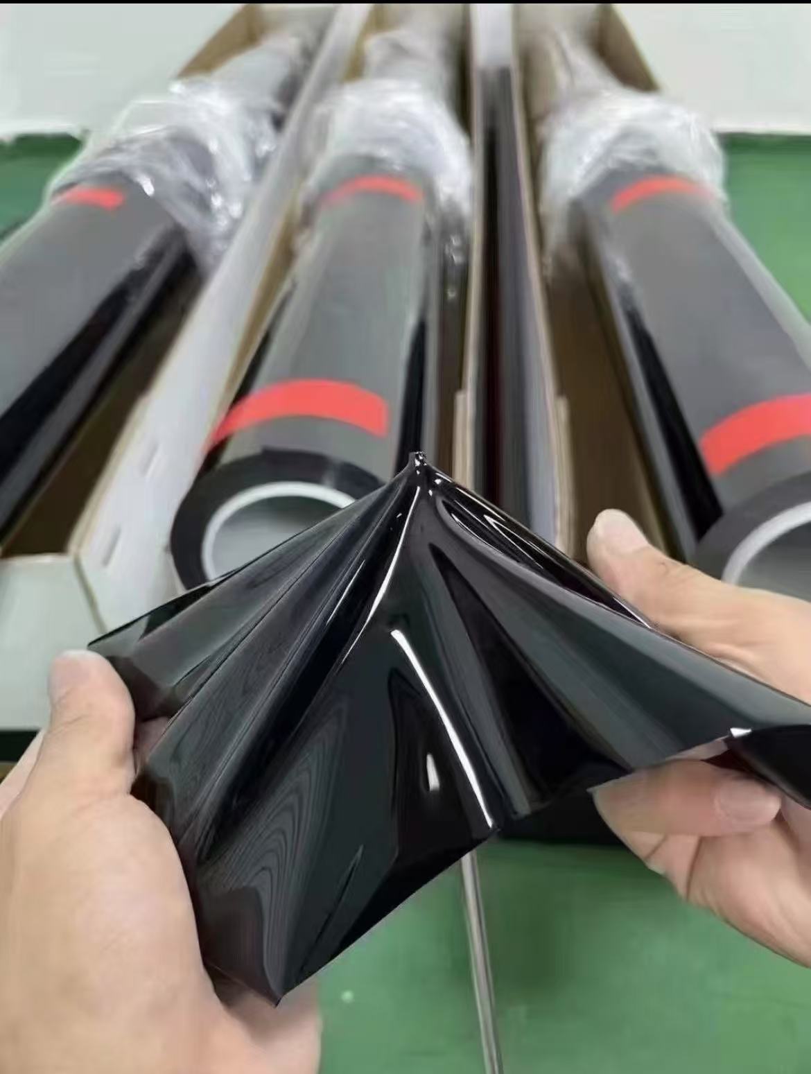 Glossy Piano Black Vinyl Wrap, detail view 2 | HIGHCOOL