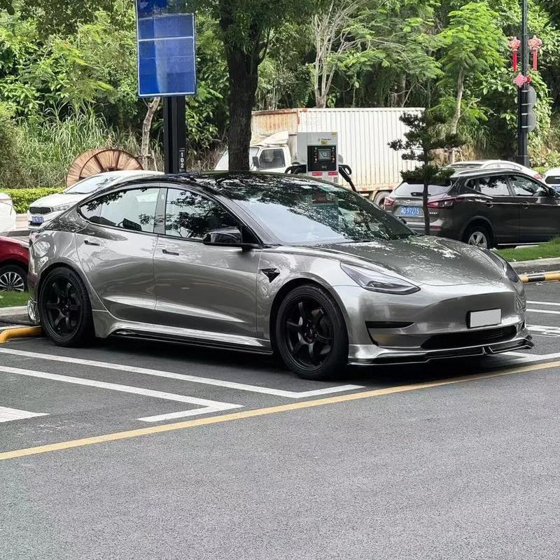 Liquid Metal Silver Vinyl Wrap, detail view 2 | HIGHCOOL