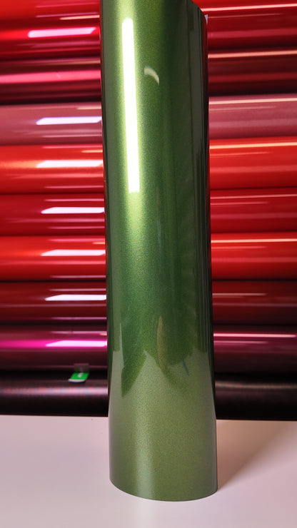 Ultra Bright Metallic Mamba Green Vinyl Wrap